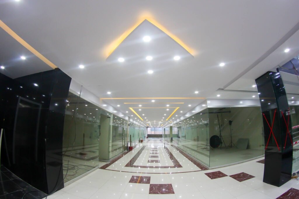 silk center gallery